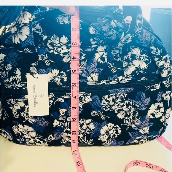 Vera Bradley Compact Traveler Bag
In Frosted Floral (Retired Color) - Picture 13 of 13